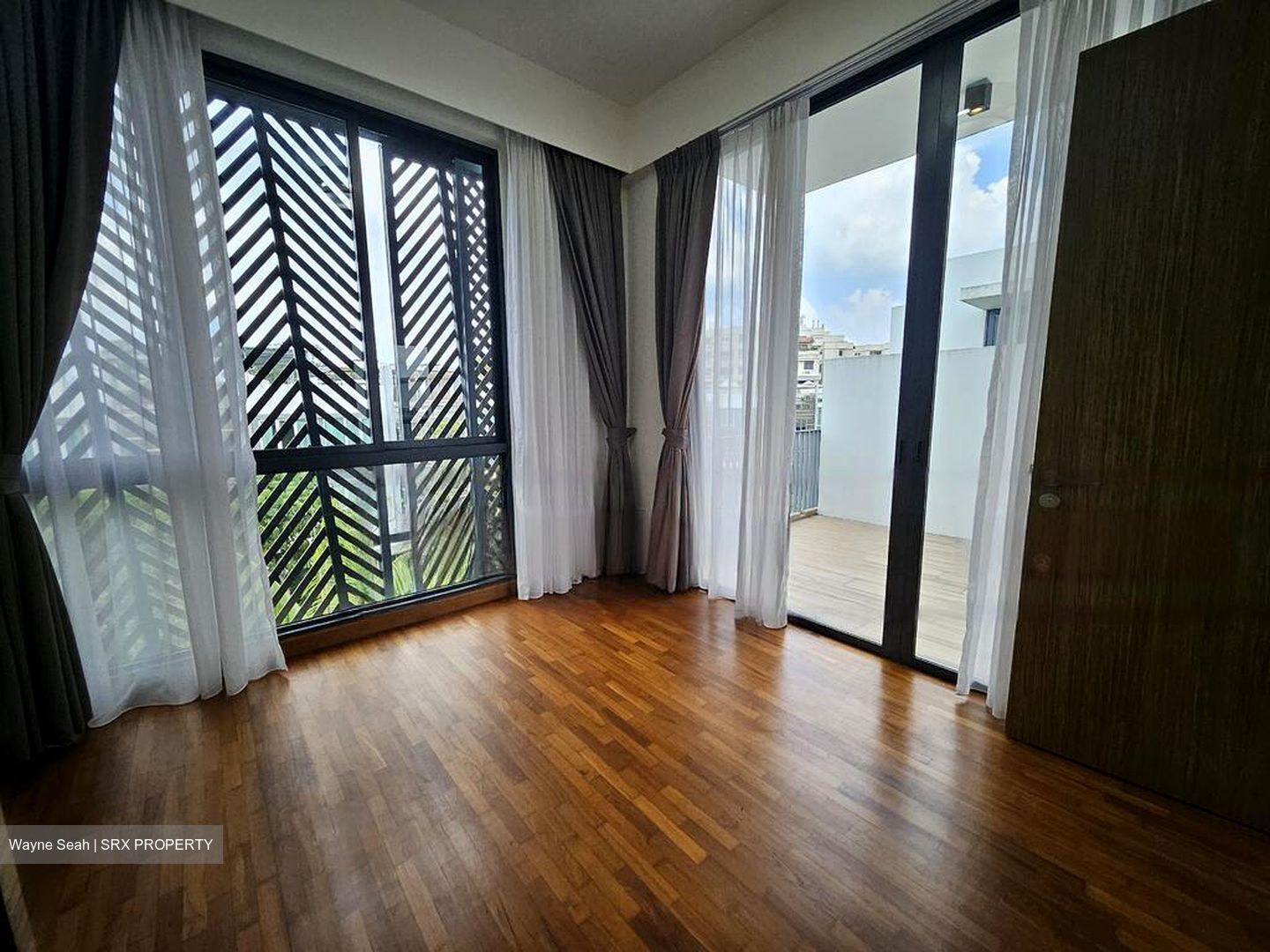 Sunrise Avenue (D28), Terrace #455965471